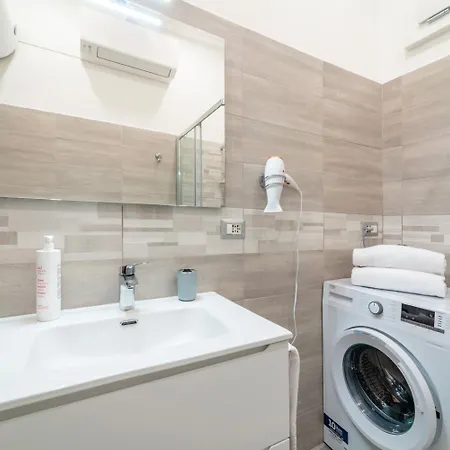 Daire Modern At Via Carloni By Wonderful Italy *