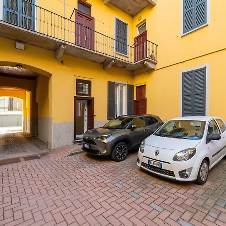 Modern At Via Carloni By Wonderful Italy Lägenhet *