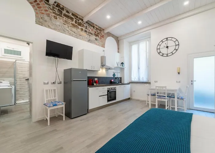Apartment Modern At Via Carloni By Wonderful Italy *