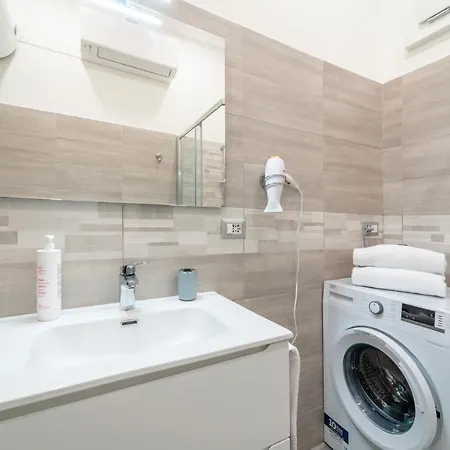 Modern At Via Carloni By Wonderful Italy Como