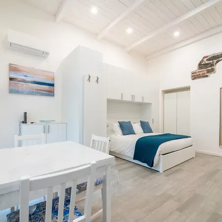 Modern At Via Carloni By Wonderful Italy * Como